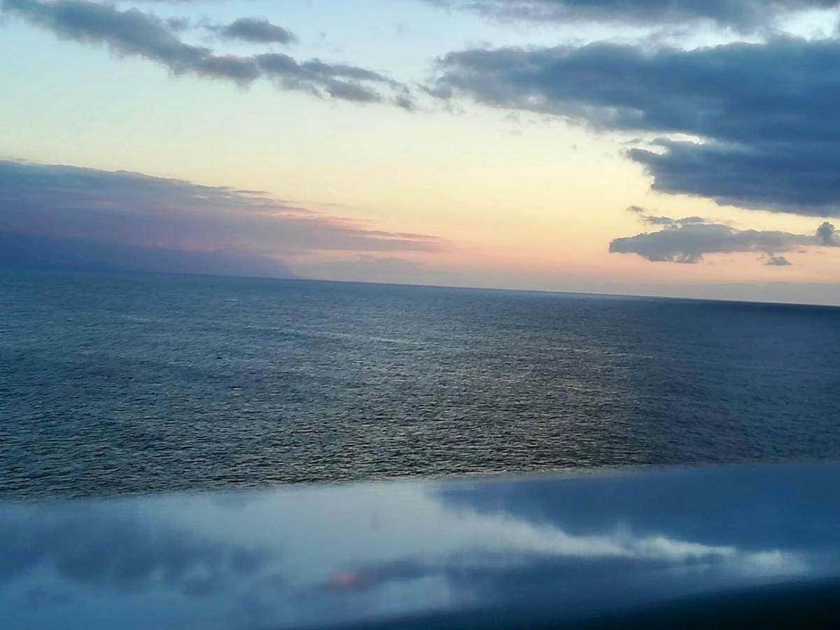 Apartment Inside The Wave A กาโกรอนเต ภายนอก รูปภาพ